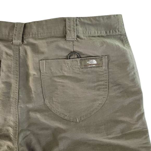 THE NORTH FACE Women’s Outdoor hiking Shorts olive green 10 - Picture 6 of 14